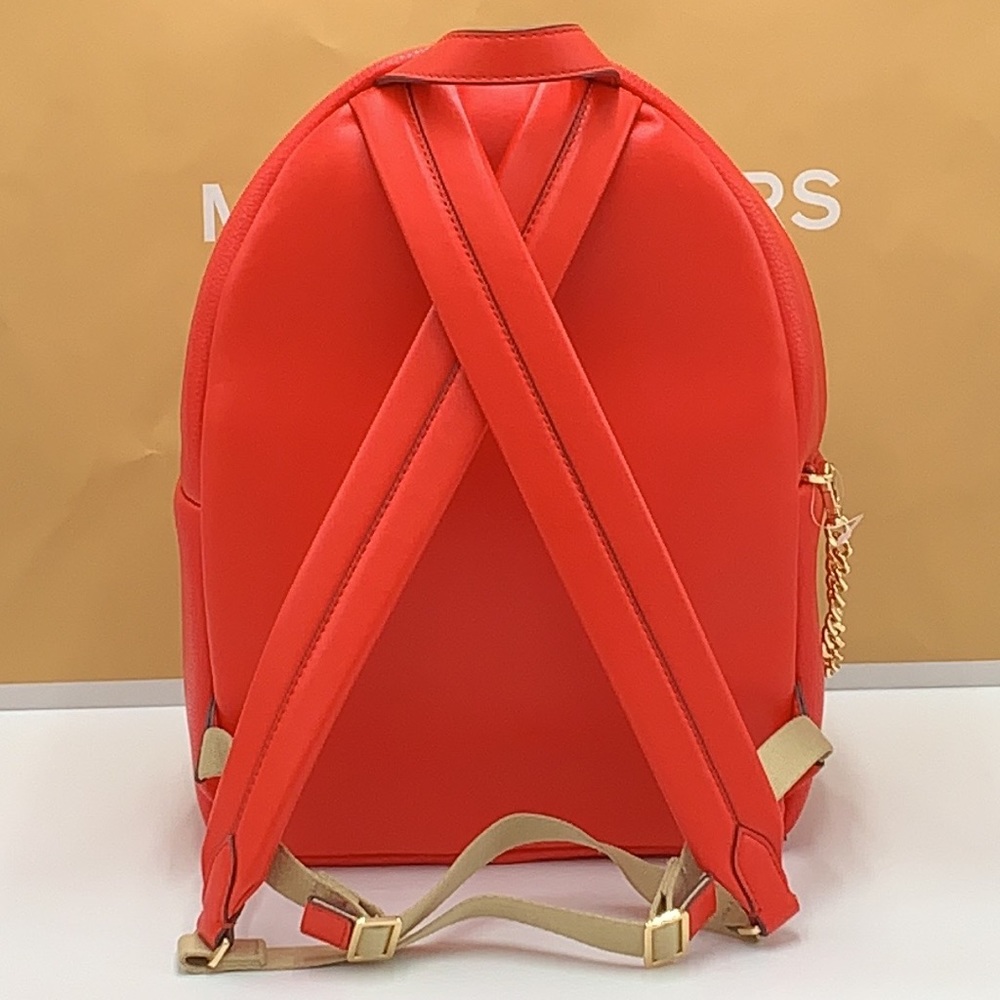 MICHAEL KORS 
Maisie Medium Pebbled Leather 2-in-1 Backpack
Dark Sangria 
NWT - Picture 12 of 16